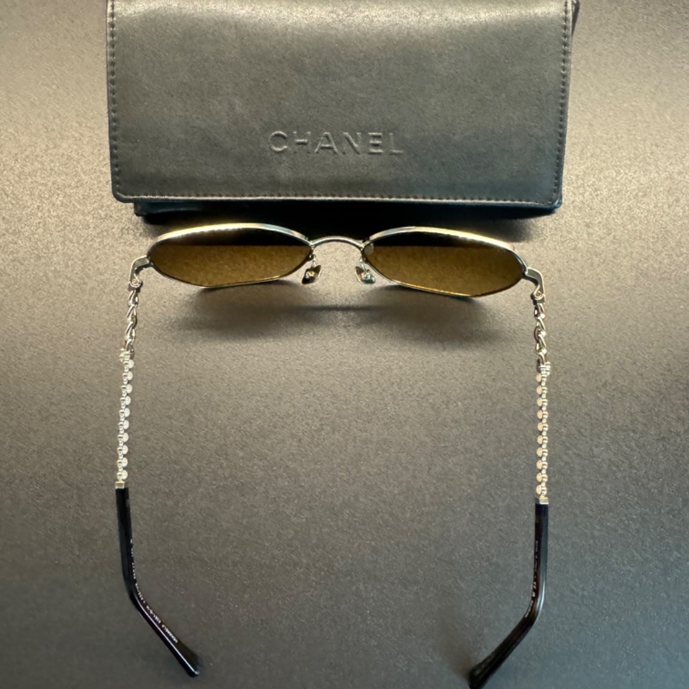 Channel sunglasses - Picture 2 of 9